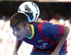 开云体育app-爱尔兰冷雨夜见证唯一传奇，贝林厄姆决胜局中独舞，银河战舰惊魂过关