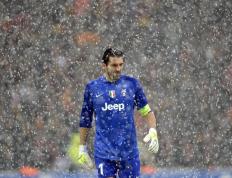 开云体育app-冰与火之歌，当范弗利特的钢骨意志照亮长春之夜