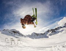 开云体育入口-双城记，东决的烽火与葡萄牙的绿茵荣耀—体育之夜的激情交响