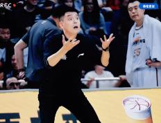 开云官网-球队实力雄厚，主场连胜观众热烈赞誉连场热