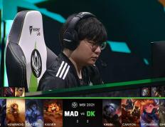 开云官网-JDG血洗MAD，ShowMaker拿下关键大龙激烈交锋小组赛，成为赛场最大亮点