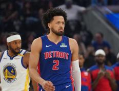 开云下载-勇士逆转活塞格林32分创个人新高