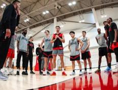 开云体育中国-公牛后卫状态神勇，球队备战乐观