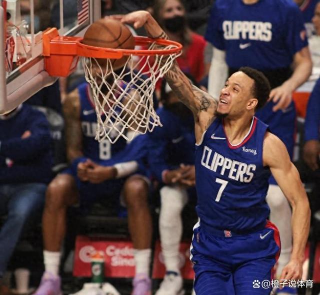 开云体育app-NBA西部强强对决：快船力克开拓者取得领先