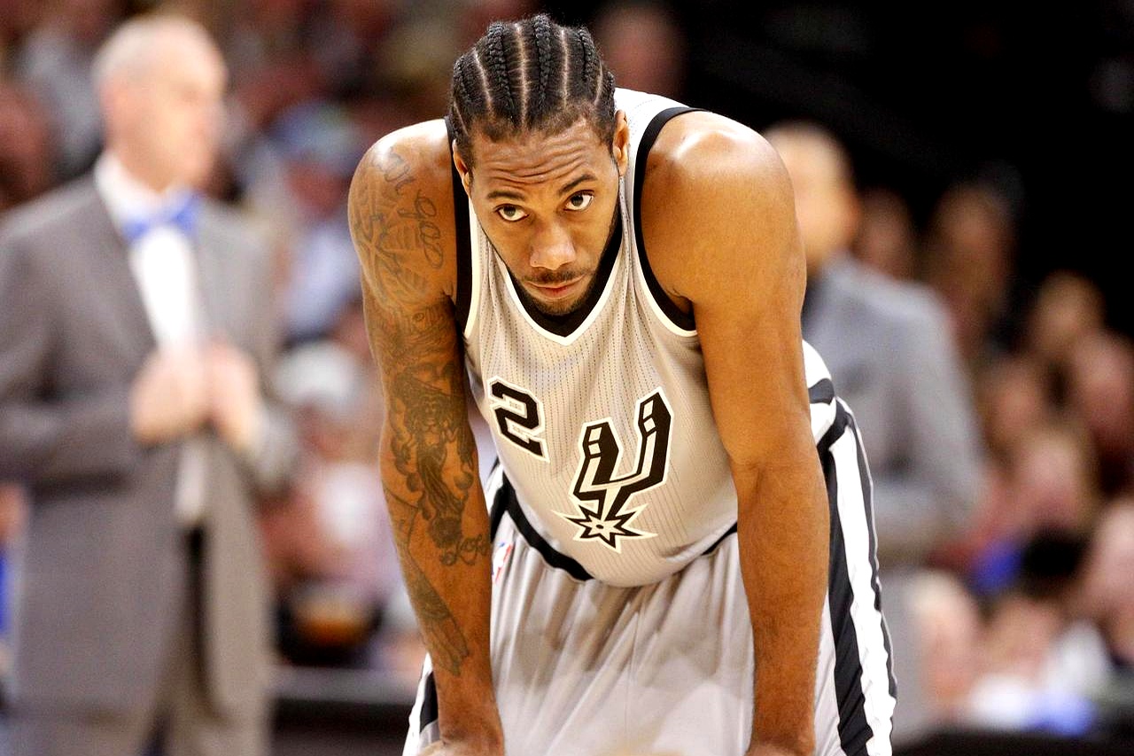 开云下载-马刺战胜尼克斯,莱昂纳德关键时刻发挥出色