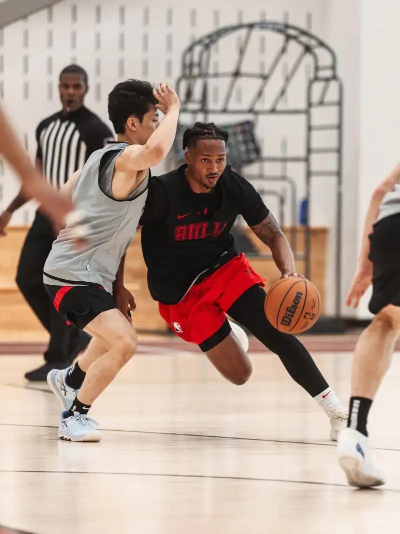 开云体育中国-公牛后卫状态神勇，球队备战乐观