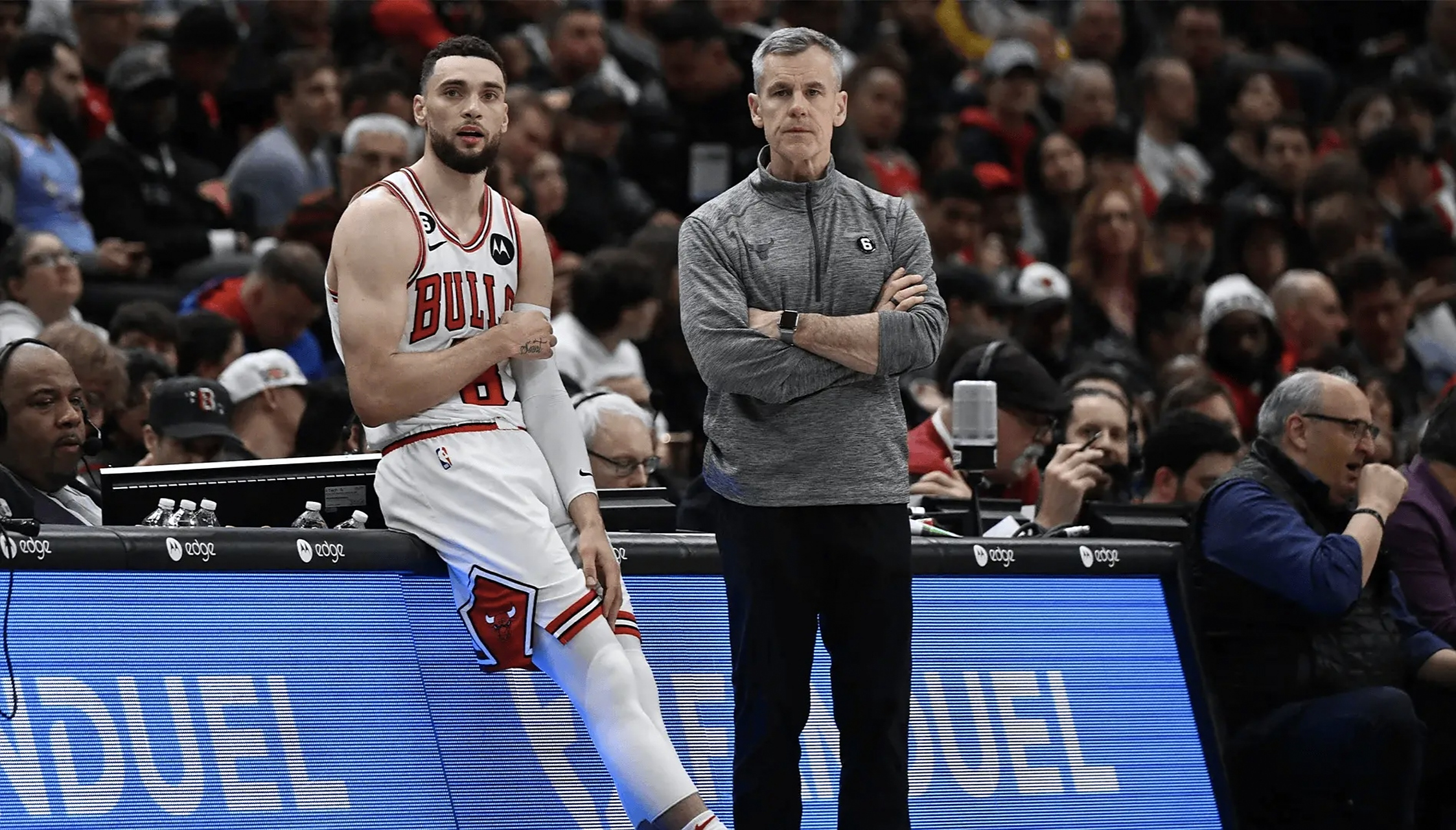 开云体育登录-公牛球员拉文入选最佳防守球员候选名单的简单介绍