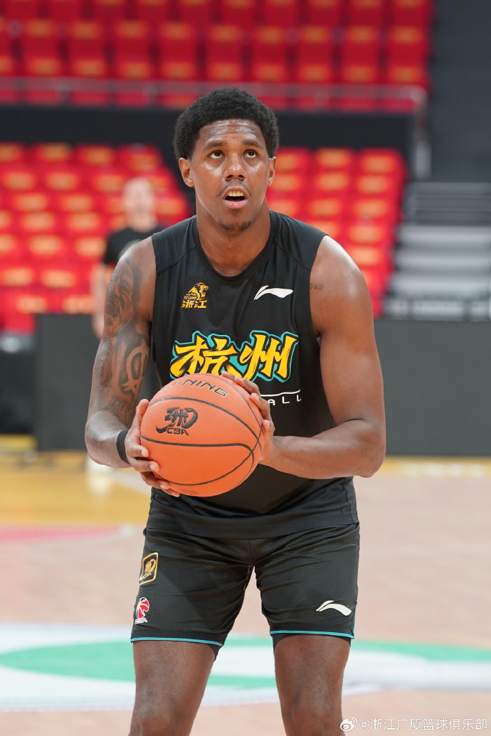 开云官网-浙江男篮战胜对手，奏响胜利的战歌的简单介绍