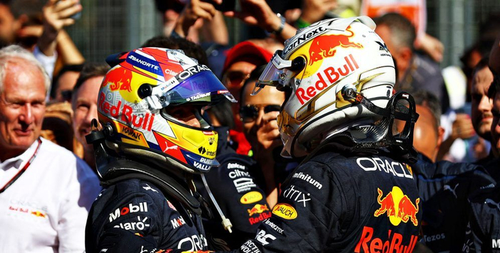 开云体育APP下载-包含梅赛德斯险胜阿斯顿马丁，塞恩斯惊艳四座的词条