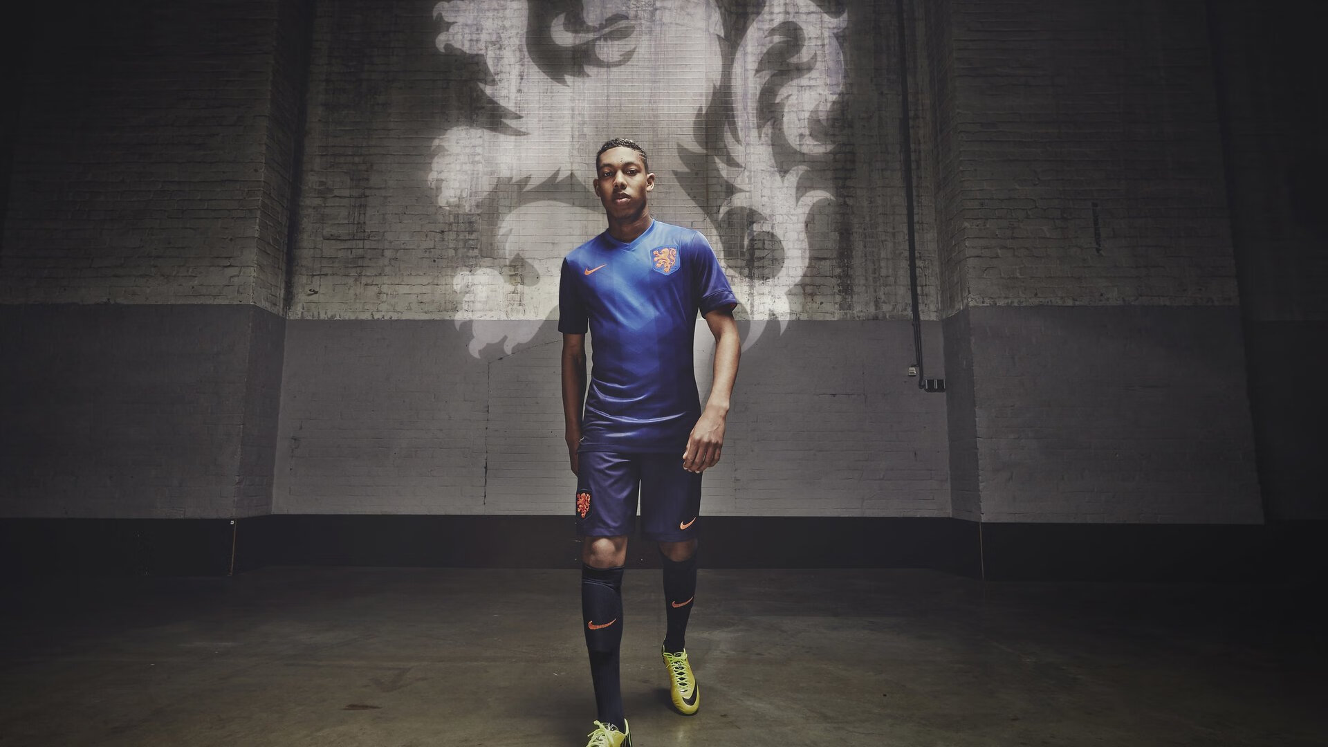 开云体育下载-数字绿茵,一场跨越现实的绝杀